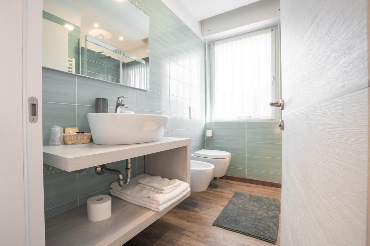 Hotel Rolly Riva Zewnętrze zdjęcie